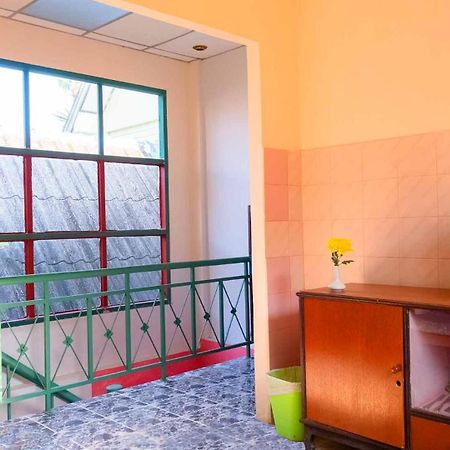 Sabina Guesthouse Kamala Oda fotoğraf
